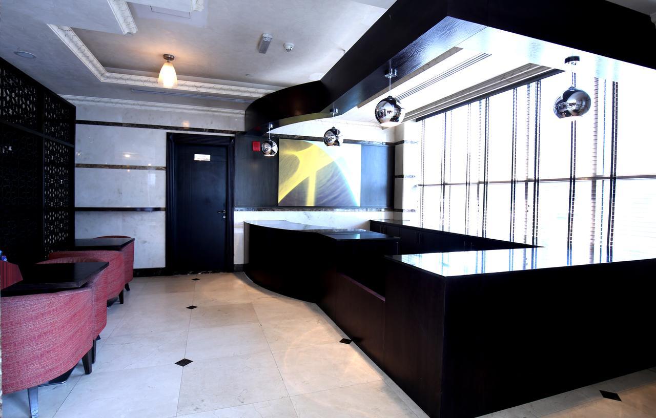 London Crown Hotel Dubai Bagian luar foto
