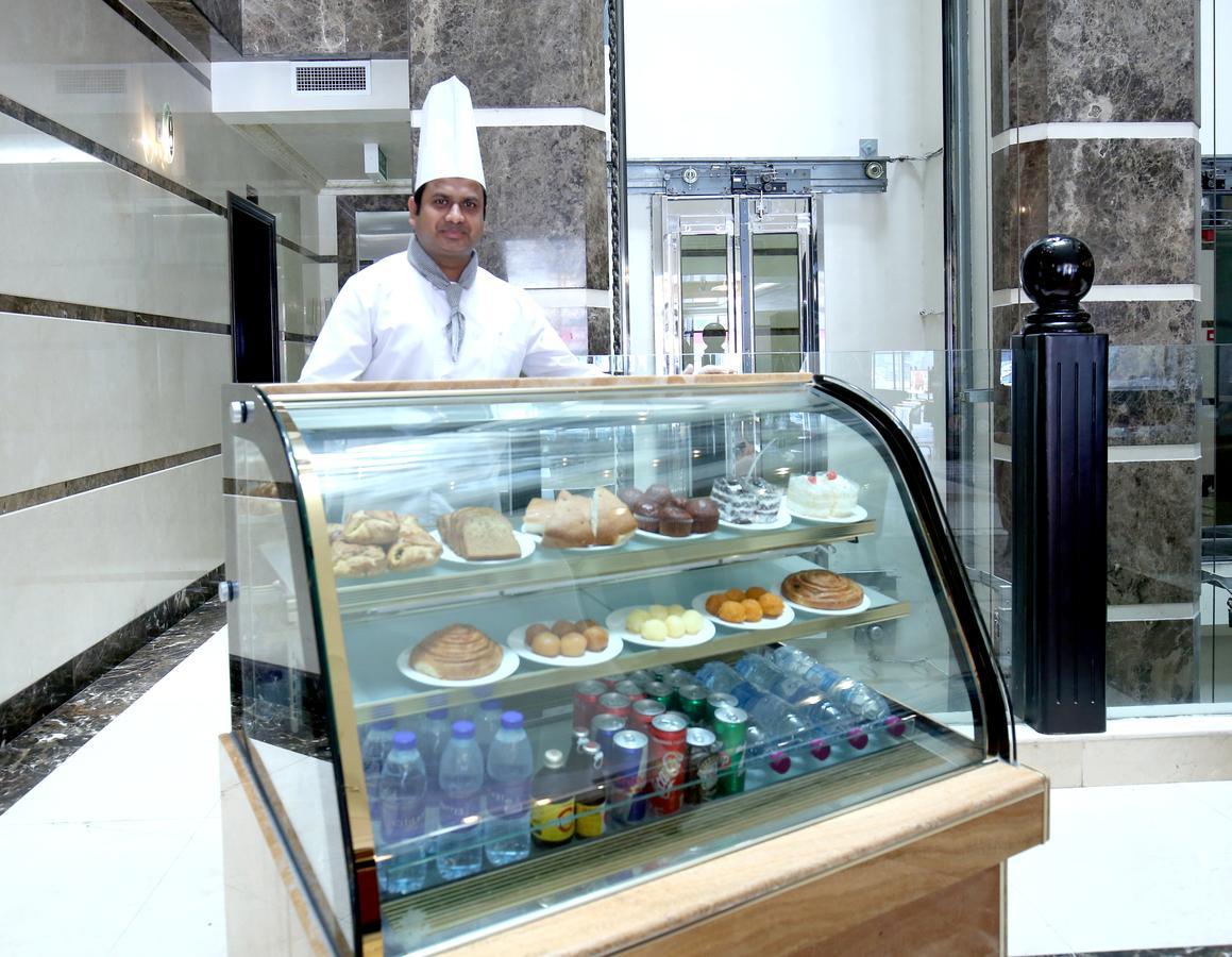 London Crown Hotel Dubai Bagian luar foto