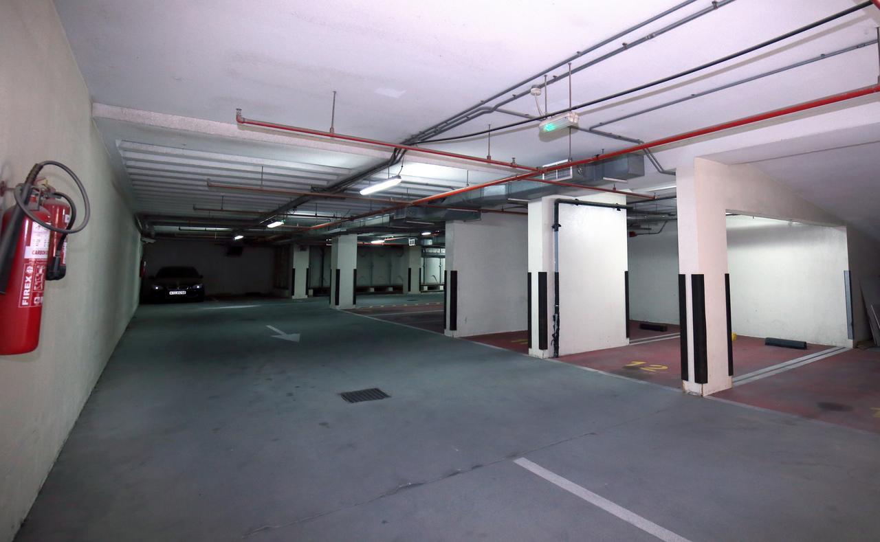 London Crown Hotel Dubai Bagian luar foto
