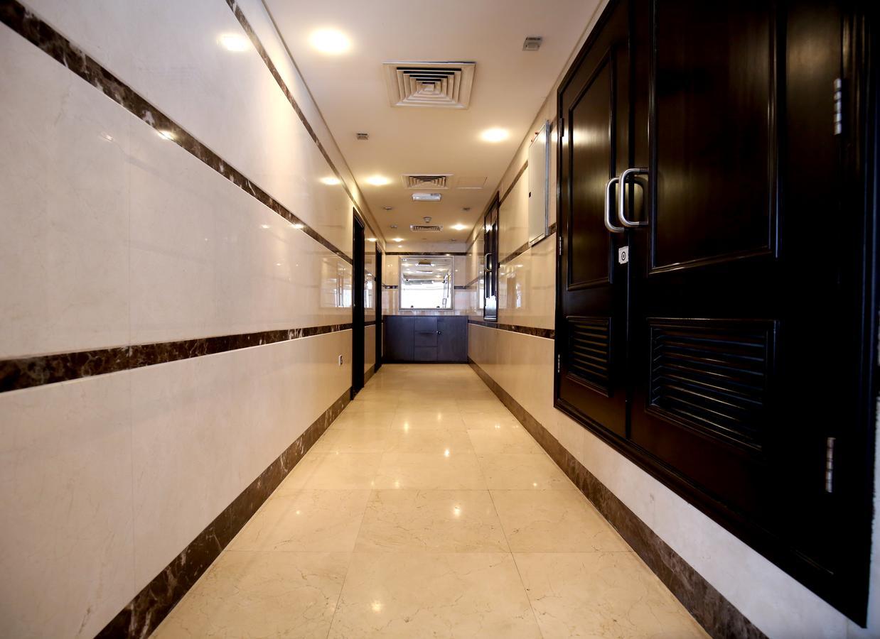 London Crown Hotel Dubai Bagian luar foto