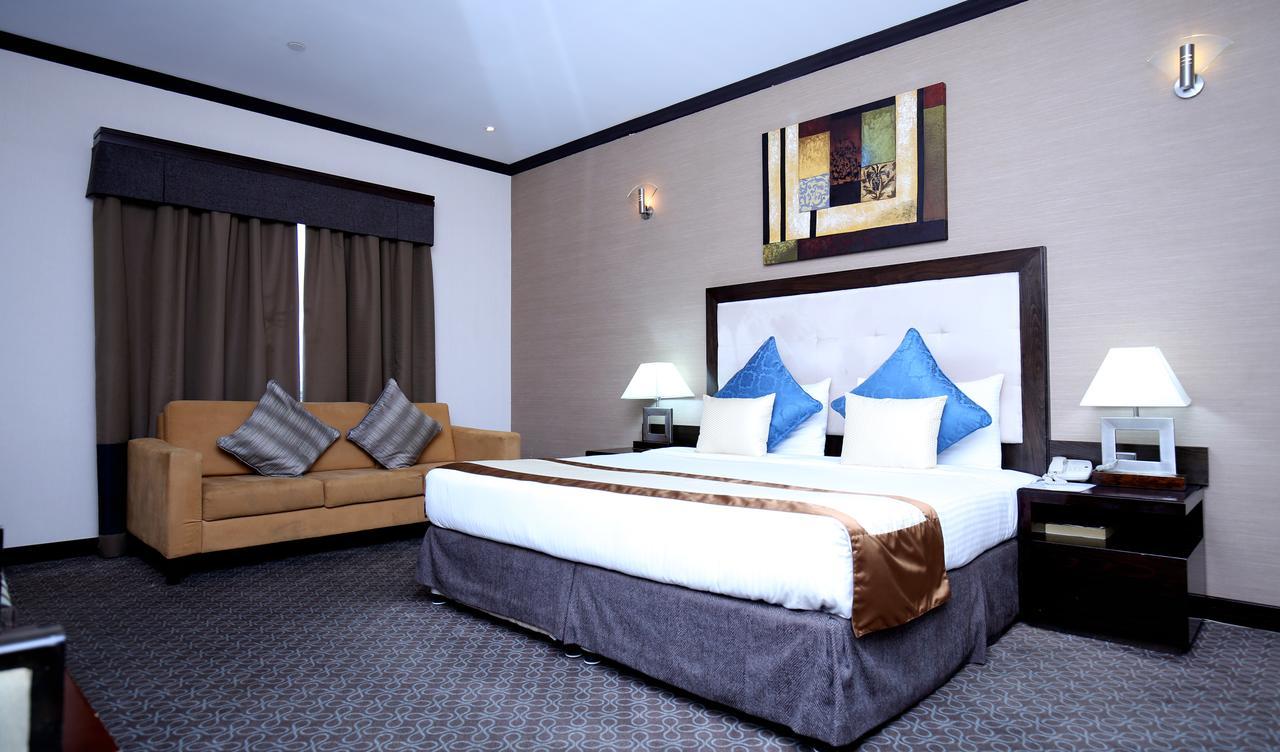 London Crown Hotel Dubai Bagian luar foto