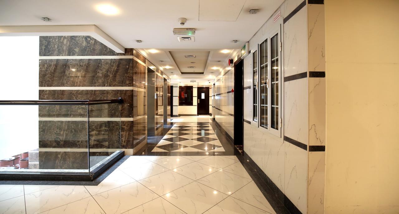 London Crown Hotel Dubai Bagian luar foto